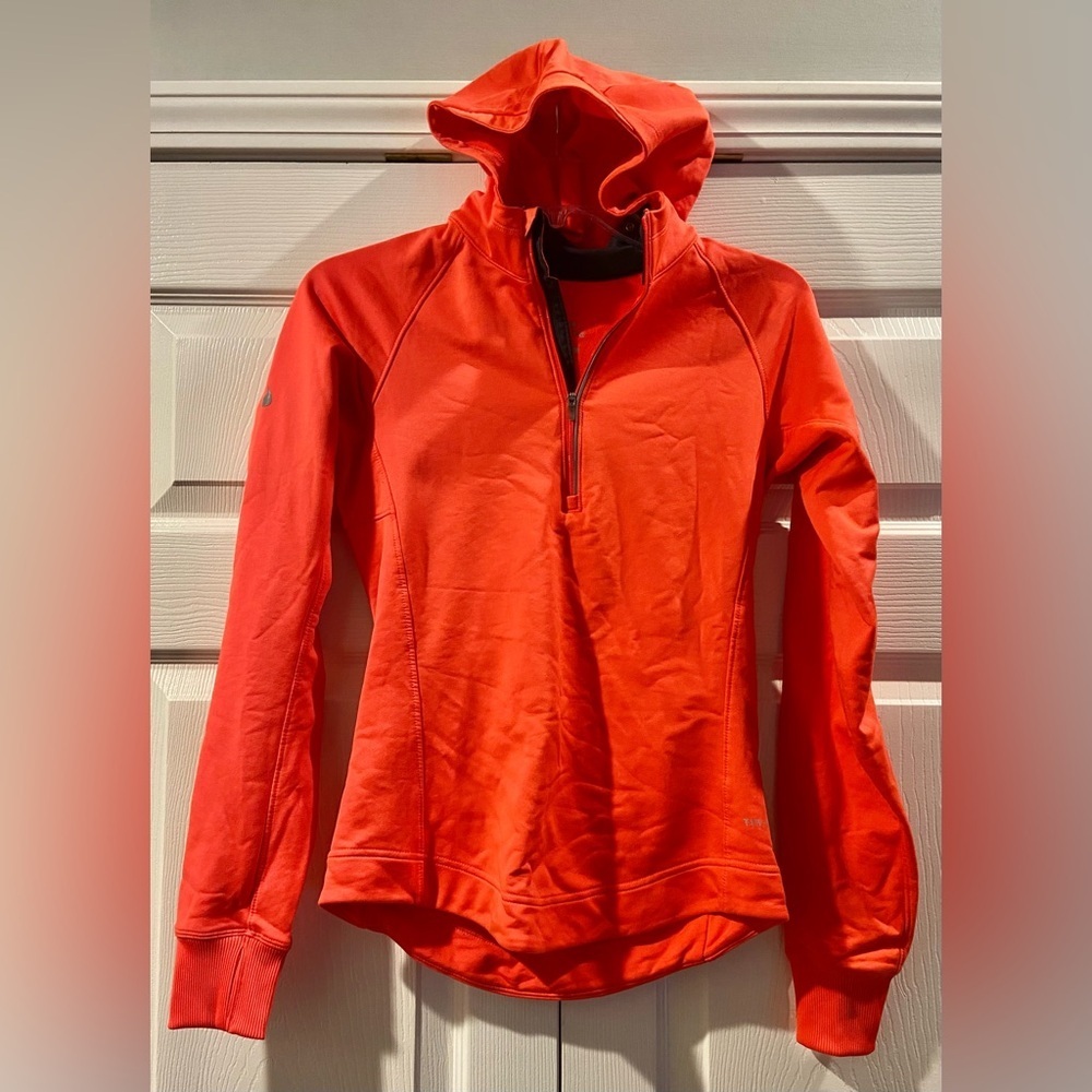 Nike DRI-FIT Women's Quarter Zip Pull Over Size Small